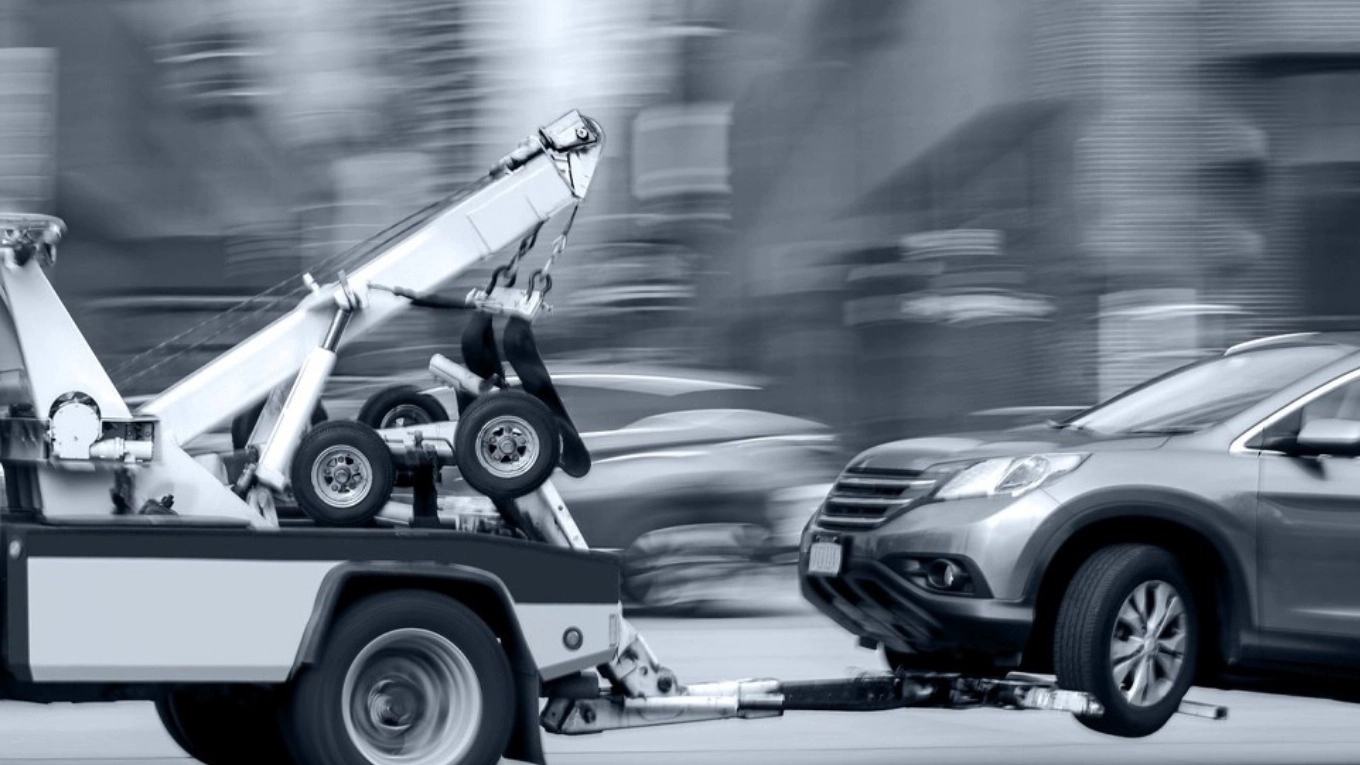 Car and trucking assistance on Haraz road