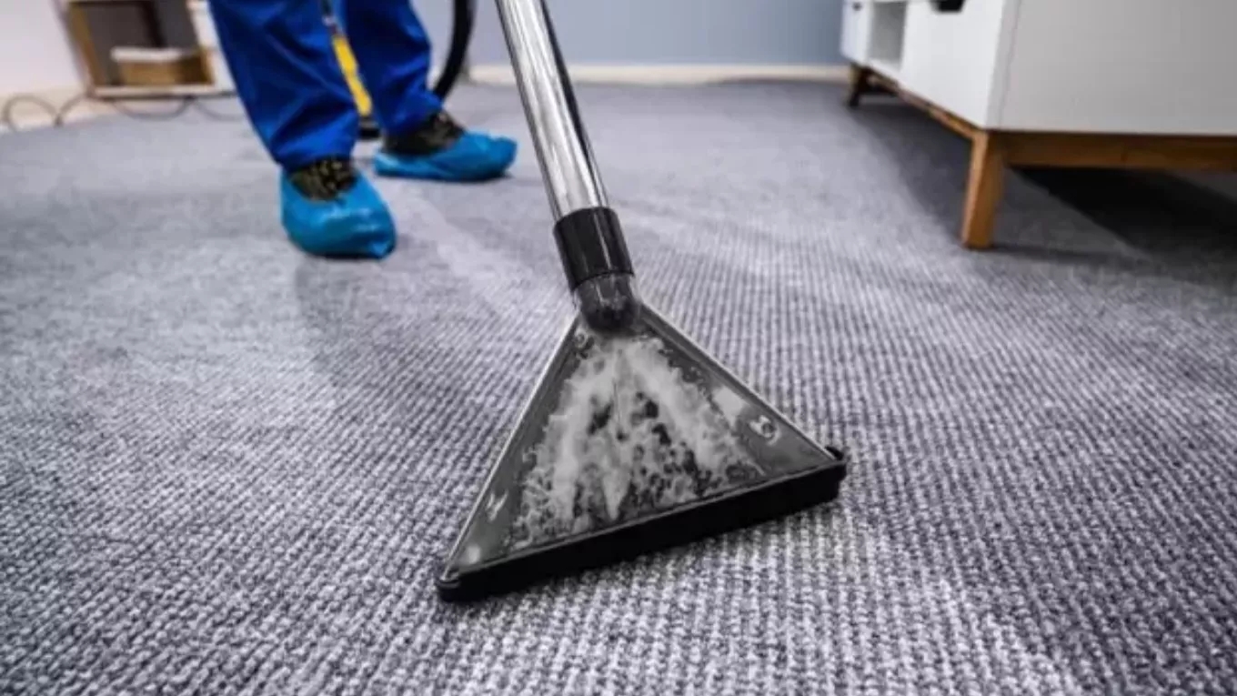 Washing the carpet with nano materials in the carpet cleaner