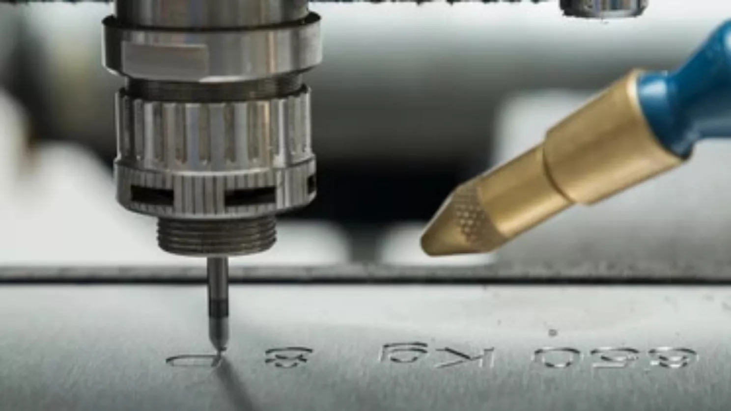 Fiber laser machine for metal and non-metal engraving