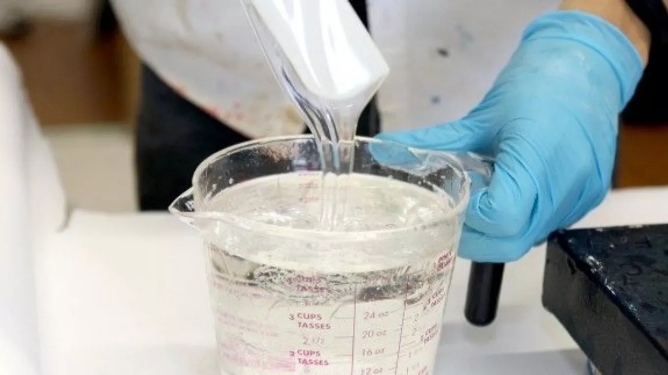 Types of industrial glue