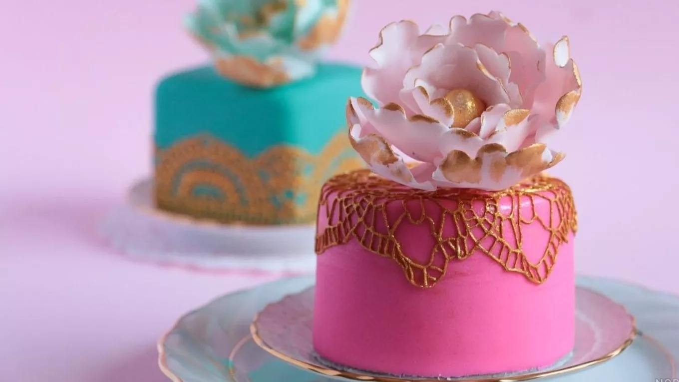 Fondant cake