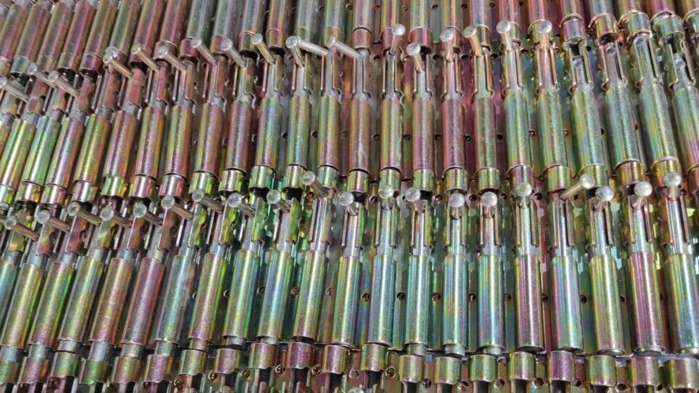 Kian Sanat manufactures and sells drawers, locks and hinges in Flowerjan, Isfahan