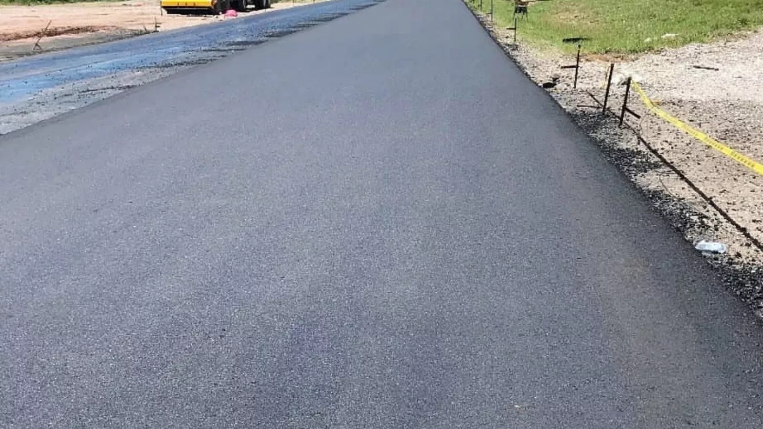 The difference between bitumen and asphalt