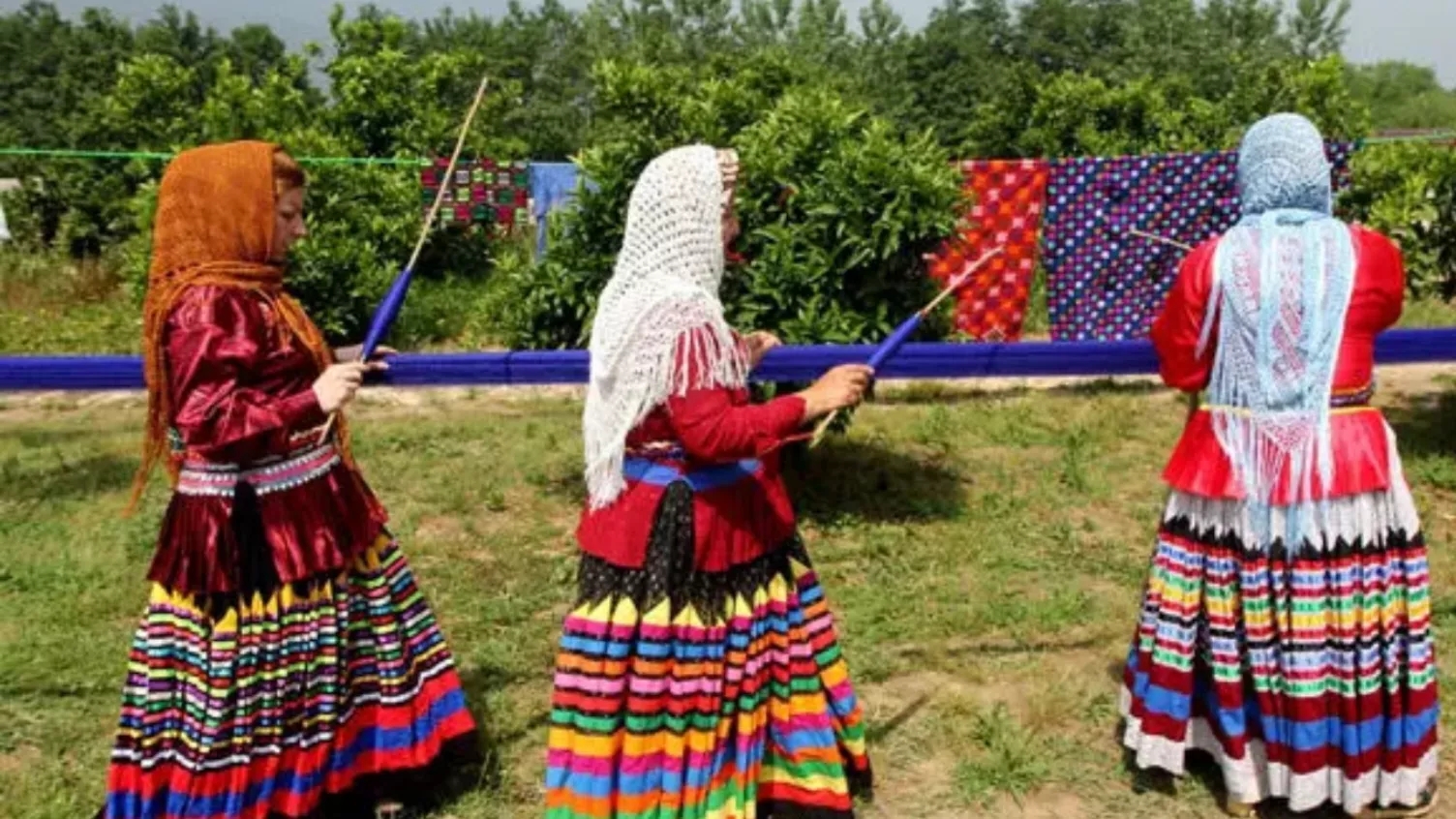 لباس سنتی گیلان؛ لباسی برآمده از دل طبیعت