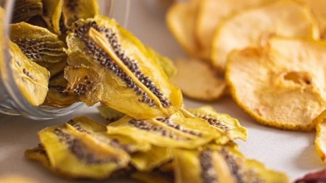 Familiarity with dried fruits and its history
