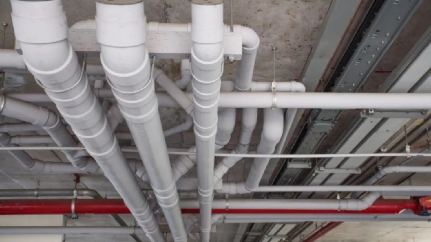 Steps and principles of plumbing in the building
