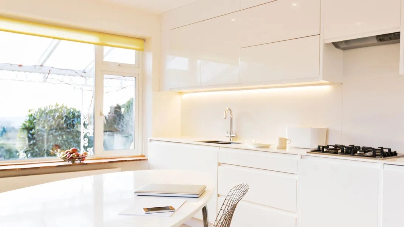 Types of under-cabinet panel moonlight