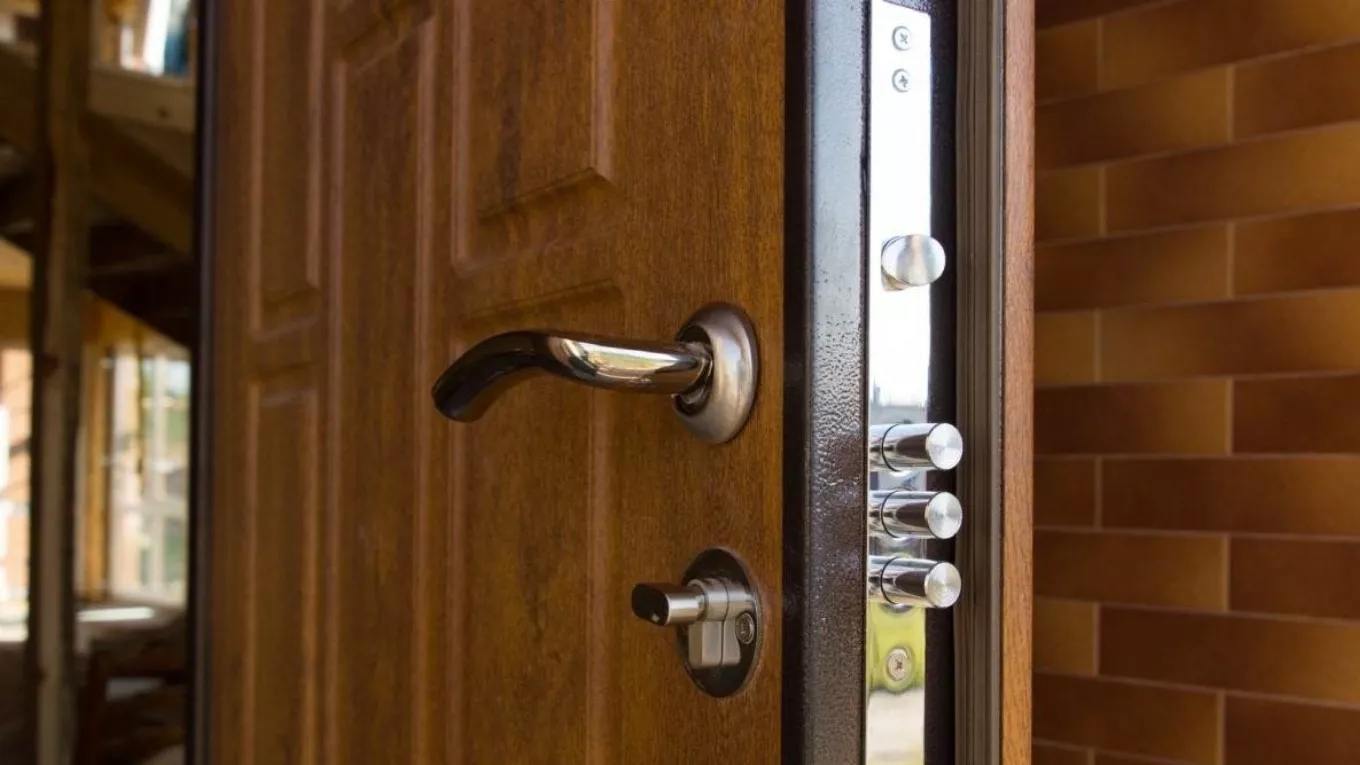 Important features of the standard anti-theft door
