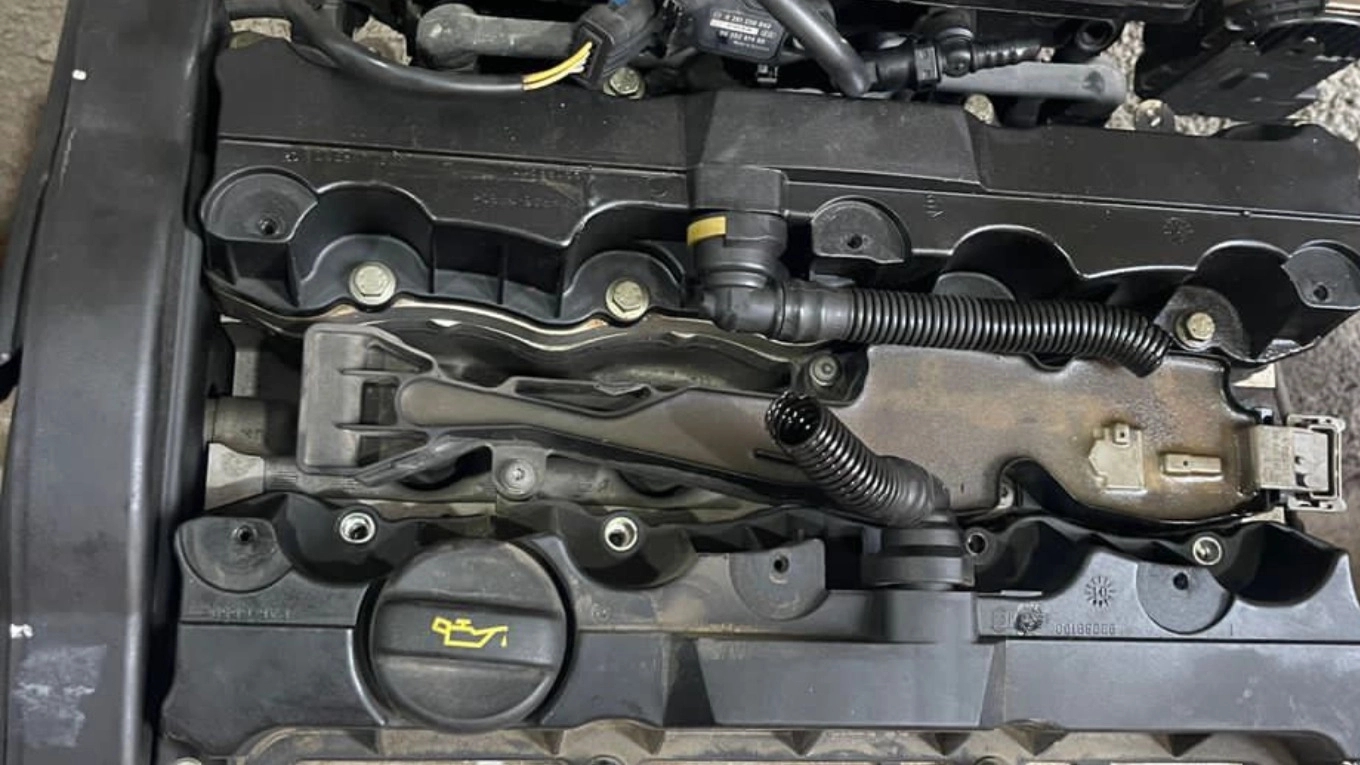 Advantages of buying stock parts