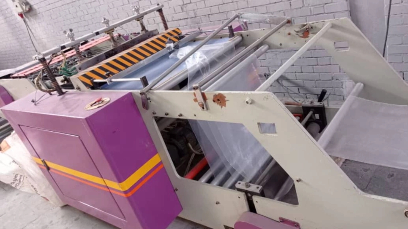 Nylon cutting and sewing machine