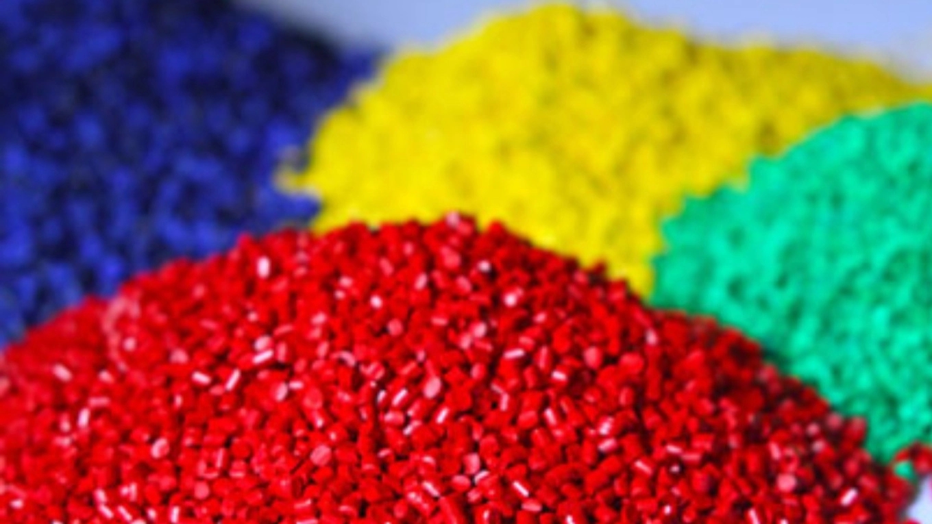 Pigment color and masterbatch in plastic