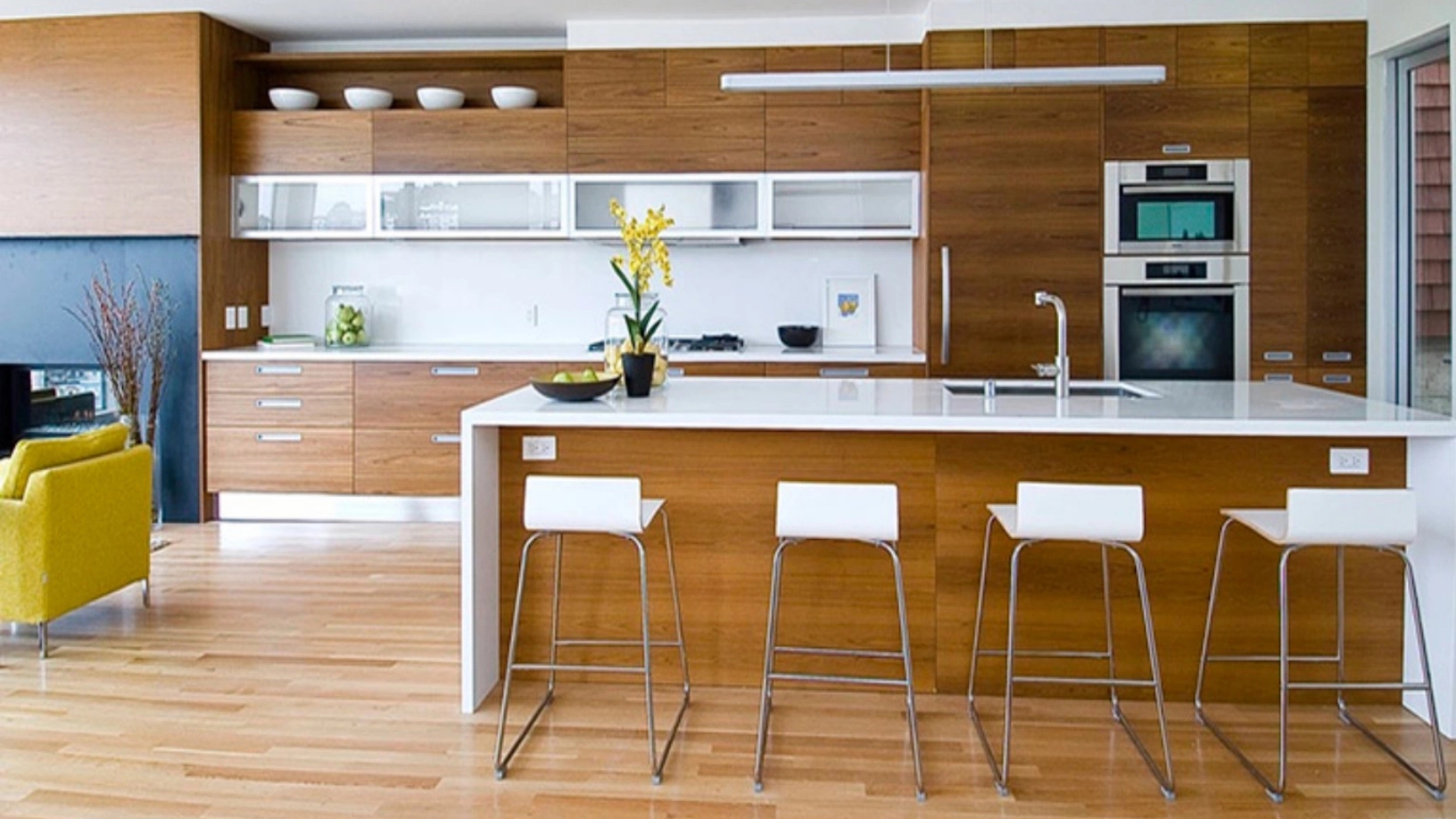 Design and implementation of all kinds of cabinets and wardrobes and Decomax wooden decorations in Varamin