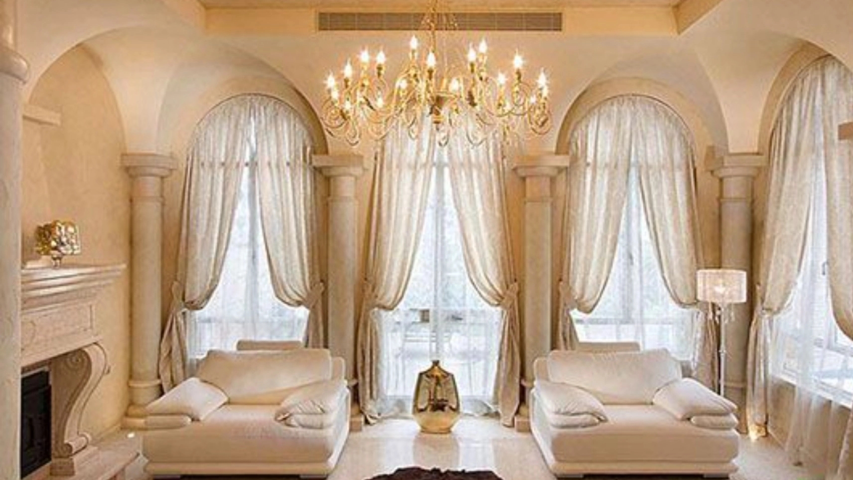 Familiarity with various models of fabric curtains