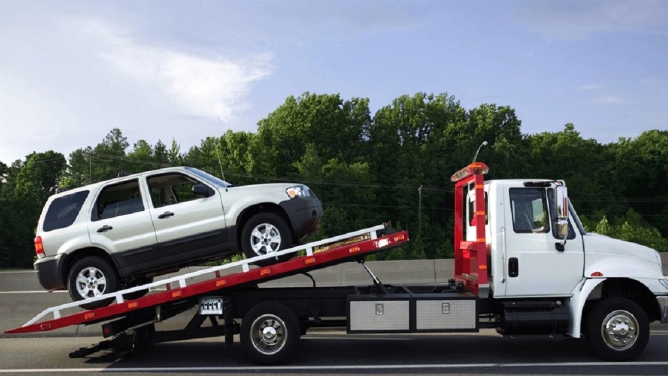 How the towing crane of emergency vehicles works
