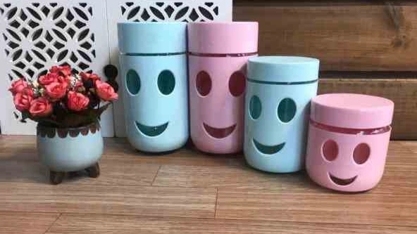 Ghasemi plastic and gift shop in Esfrain