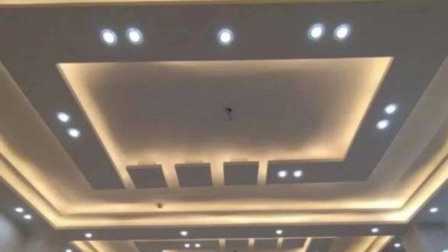 Kenaf and the false ceiling and Armstrong and the virtual sky of Mojtaba Kenaf in Fuman
