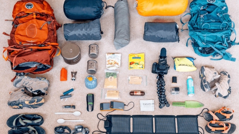 Major mountaineering equipment of Azar Market camping in Tehran