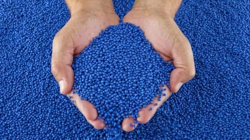 Raga colored inflatable granules