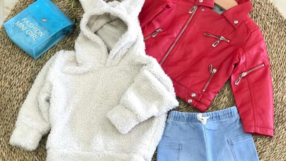 Psychological effects of clothing color on children
