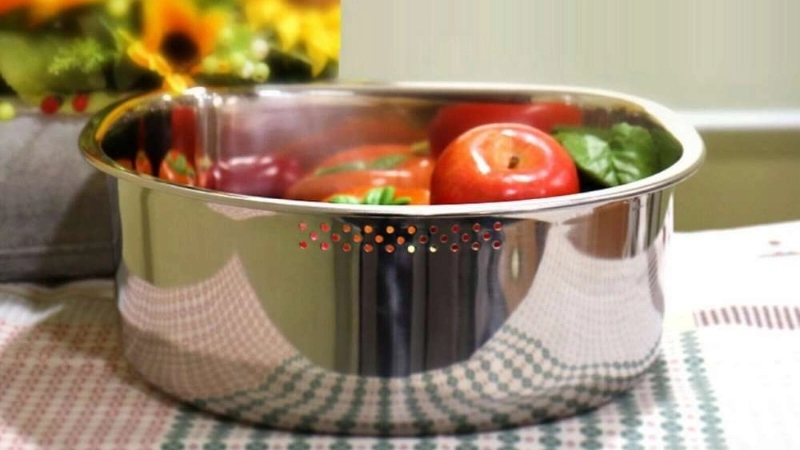 Is the steel strainer and basin better or plastic?