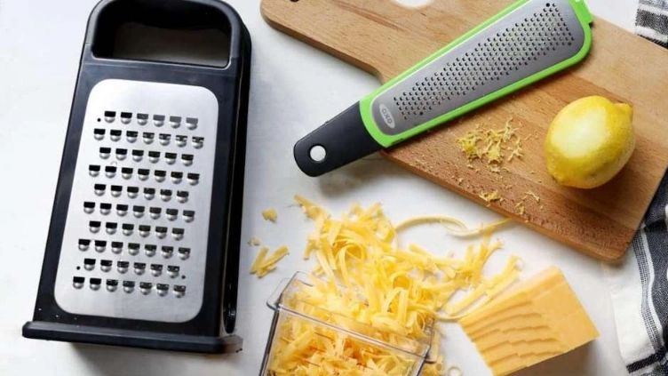 Kitchen grater