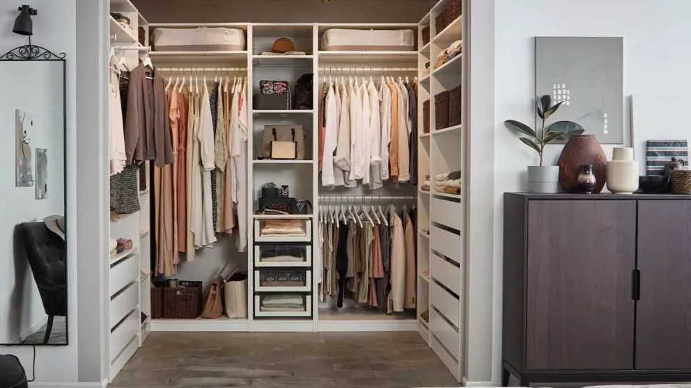 Closet door