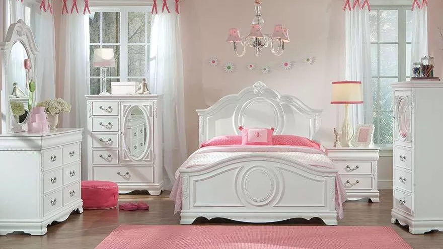 Why is it important for parents to choose the best teenage bedroom set?
