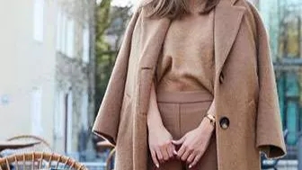 All kinds of autumn clothes