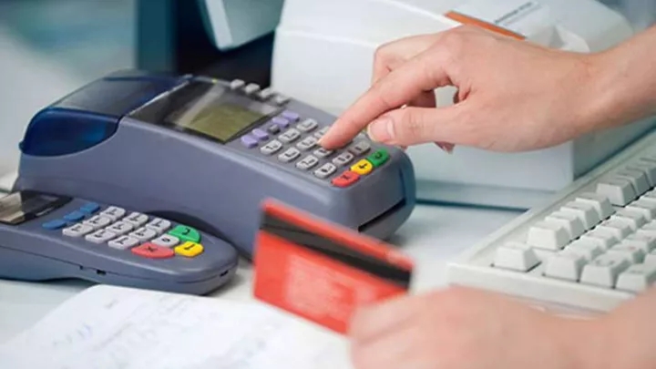 The difference between mobile and fixed card readers