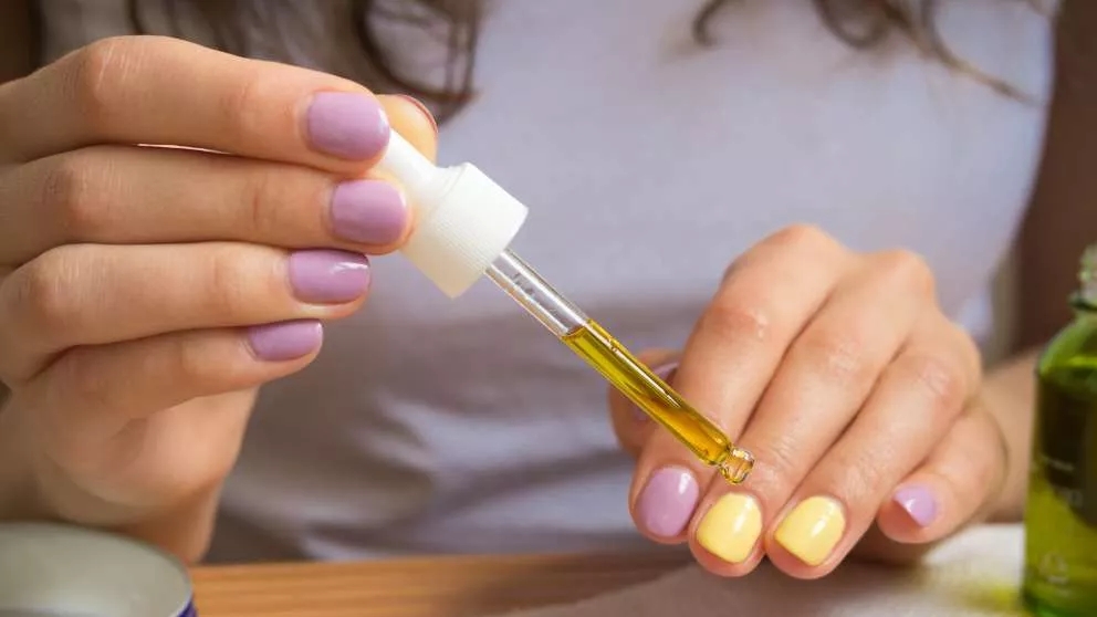 Ways to care for nails after implantation