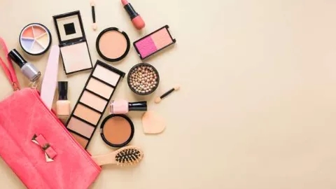 Essential cosmetics that you must have in your makeup bag!