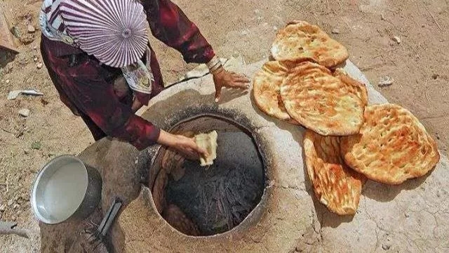 Which bread has higher nutritional value?