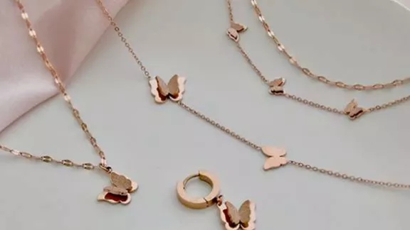 In what conditions can we use jewelry?