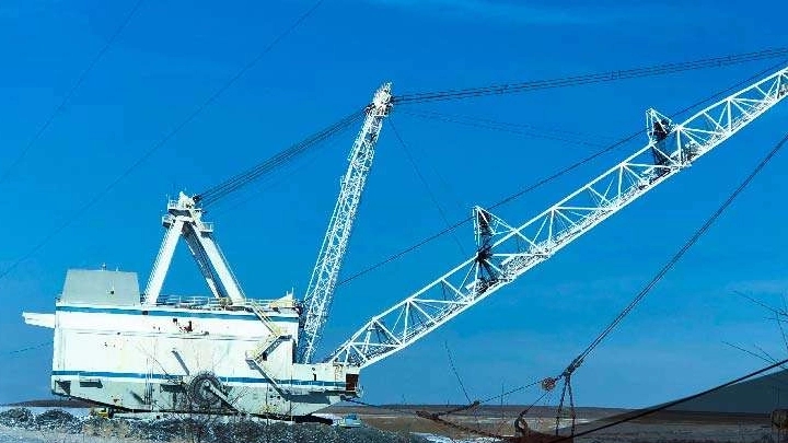 انواع ماشین آلات راهسازی غول پیکر و کاربرد آن‌ها