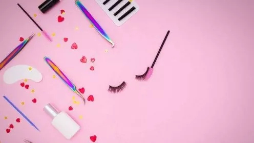 Necessary tools for eyelash extensions