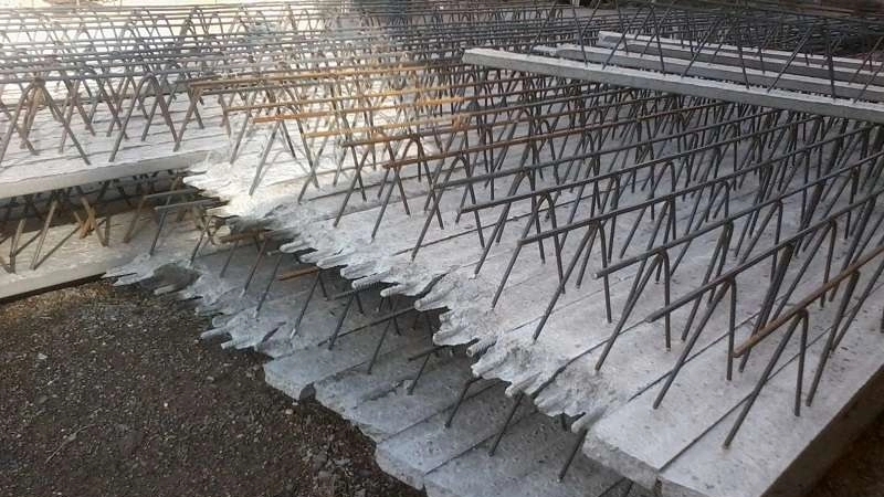 What is chromite metal beam and what are its uses?