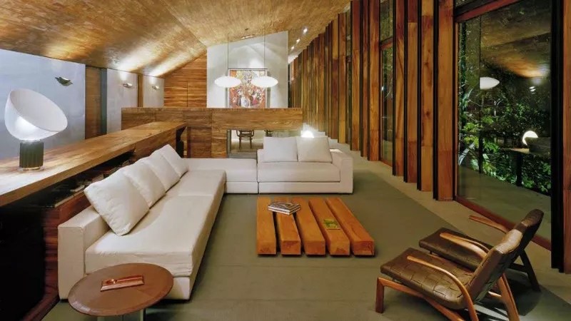 Familiarity with interior decoration design with natural wood
