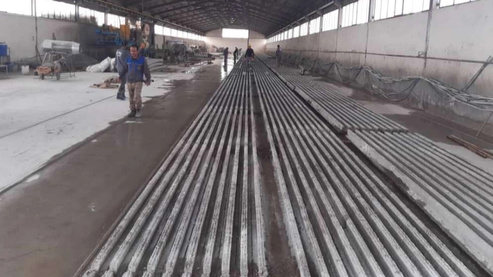 A look at the different components of the chromite beam roof