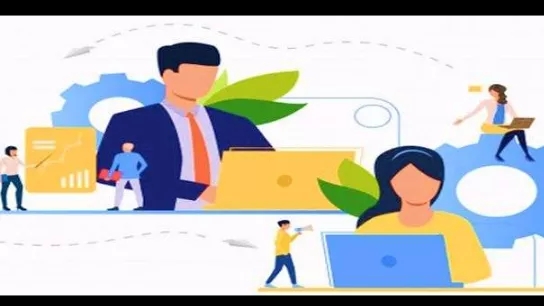 How successful managers find talented people
