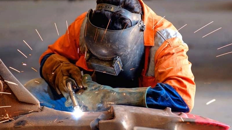 Manufacture and production of Mahdavi metal artefacts in Quds city