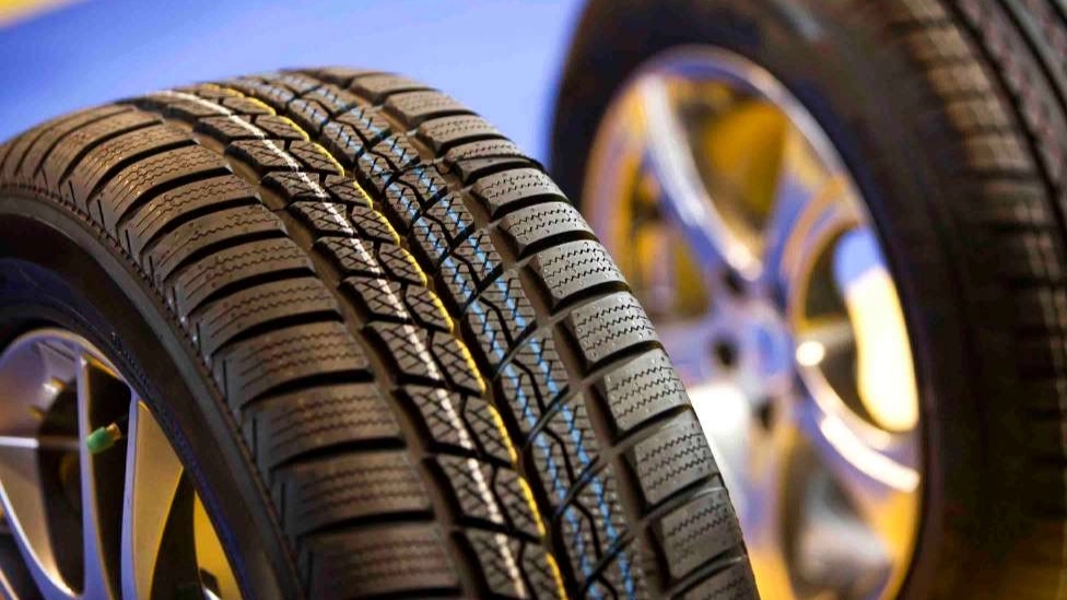 The supply of all kinds of tires with cold and heated tires of Ahmadzadeh Tire in Tabriz