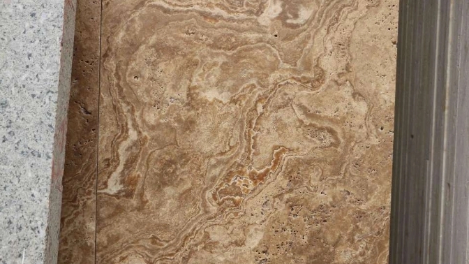 ویژگی های سنگ تراورتن (Travertine)