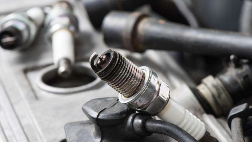 Getting to know the types of car spark plugs and their functions