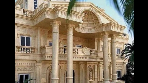 Roman facade design features