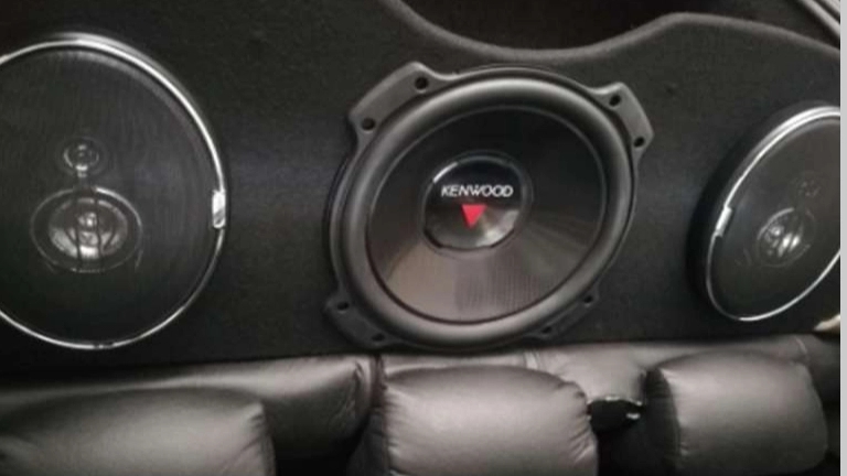 What are the causes of annoying noise in the car?