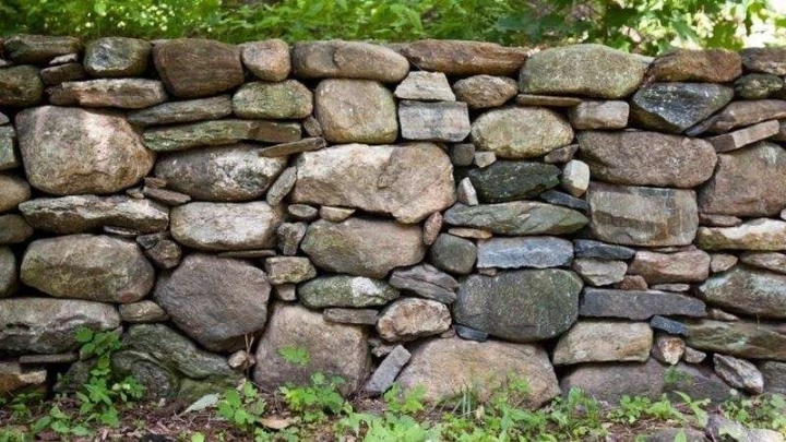 What is rubble stone?