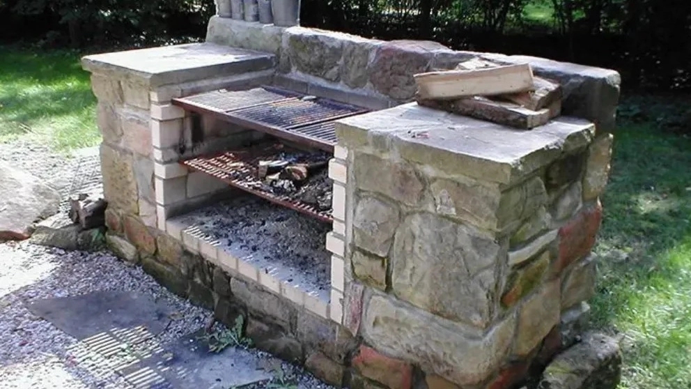Features of stone grill and grill and how to make it