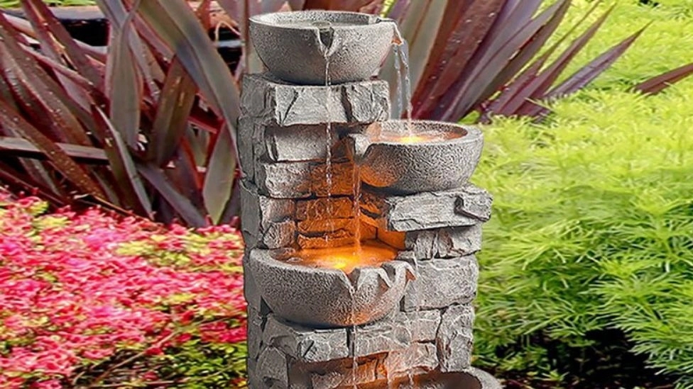 Does the presence of fountains in the house humidify the air?
