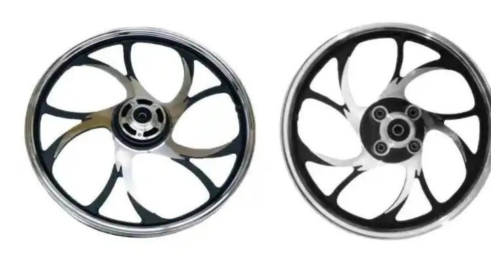 Selling all kinds of Iranian and foreign rims and tires at Dr. Rubber in Urmia