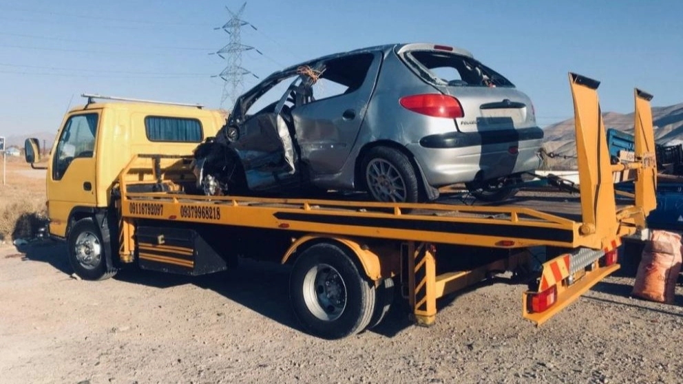 Rodbar and Manjil tow truck and car carrier